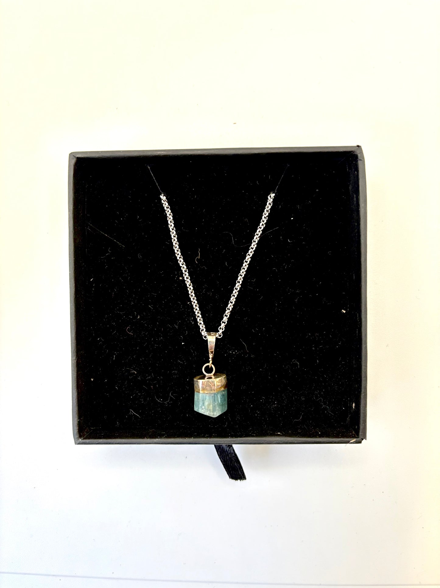 Green Tourmaline Pendant on Chain - Dandelion Lifestyle