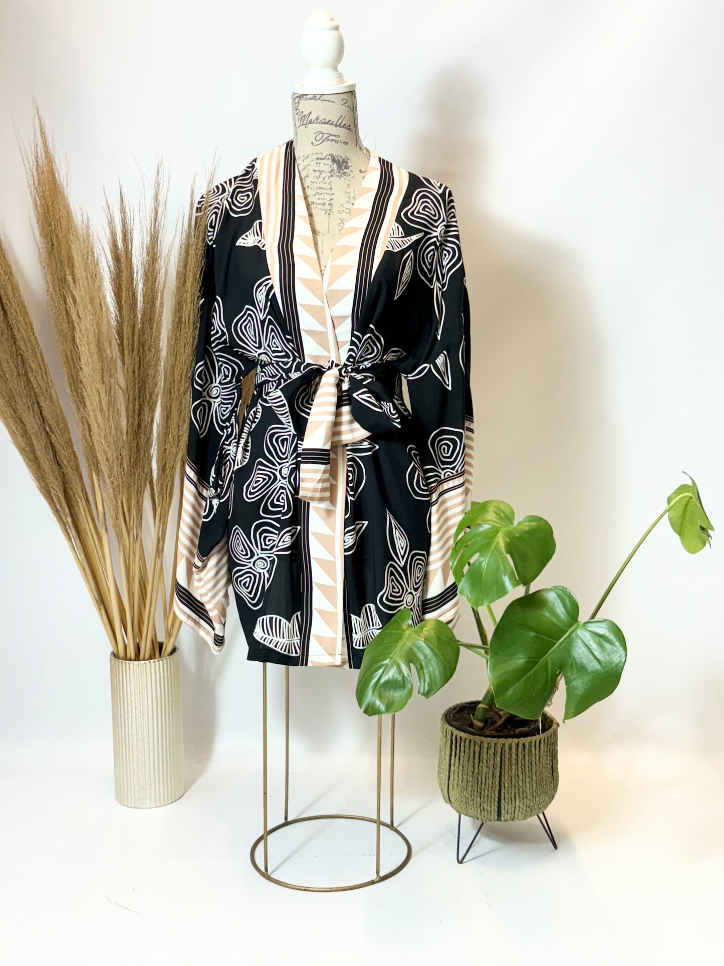 Square Sleeve Kimono - Dandelion Lifestyle
